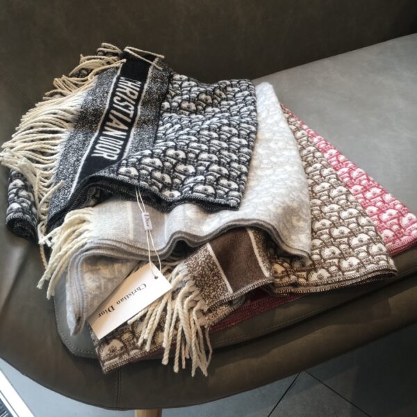 257_1698686181293_voghion1080x1080