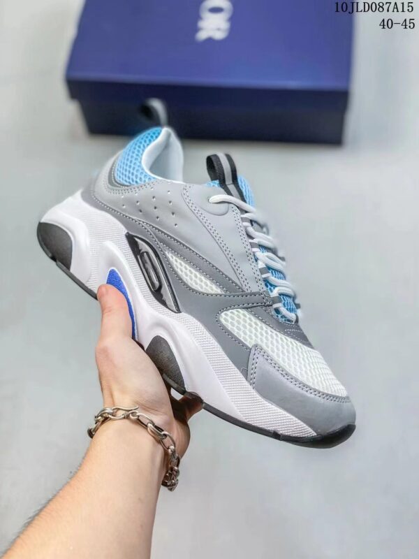 689_1727263670771_voghion1280x1707